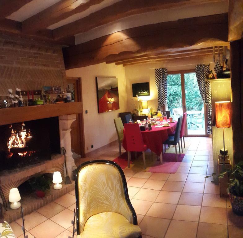 Chambres d'Hôtes La Bréachère Yvré-lʼÉvêque Exterior foto