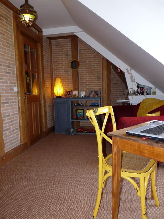 Chambres d'Hôtes La Bréachère Yvré-lʼÉvêque Exterior foto