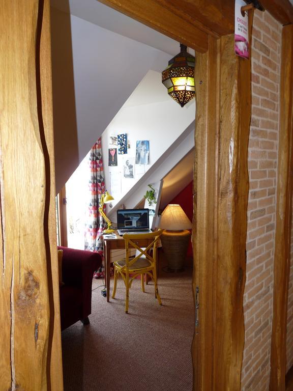 Chambres d'Hôtes La Bréachère Yvré-lʼÉvêque Exterior foto